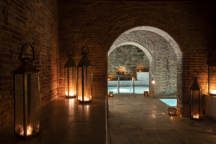 Thermal Bath And 30 Min Relaxing Massage Aire Ancient Baths Barcelona